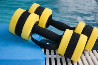 Wassergymnastik Übungen Hilfsmittel